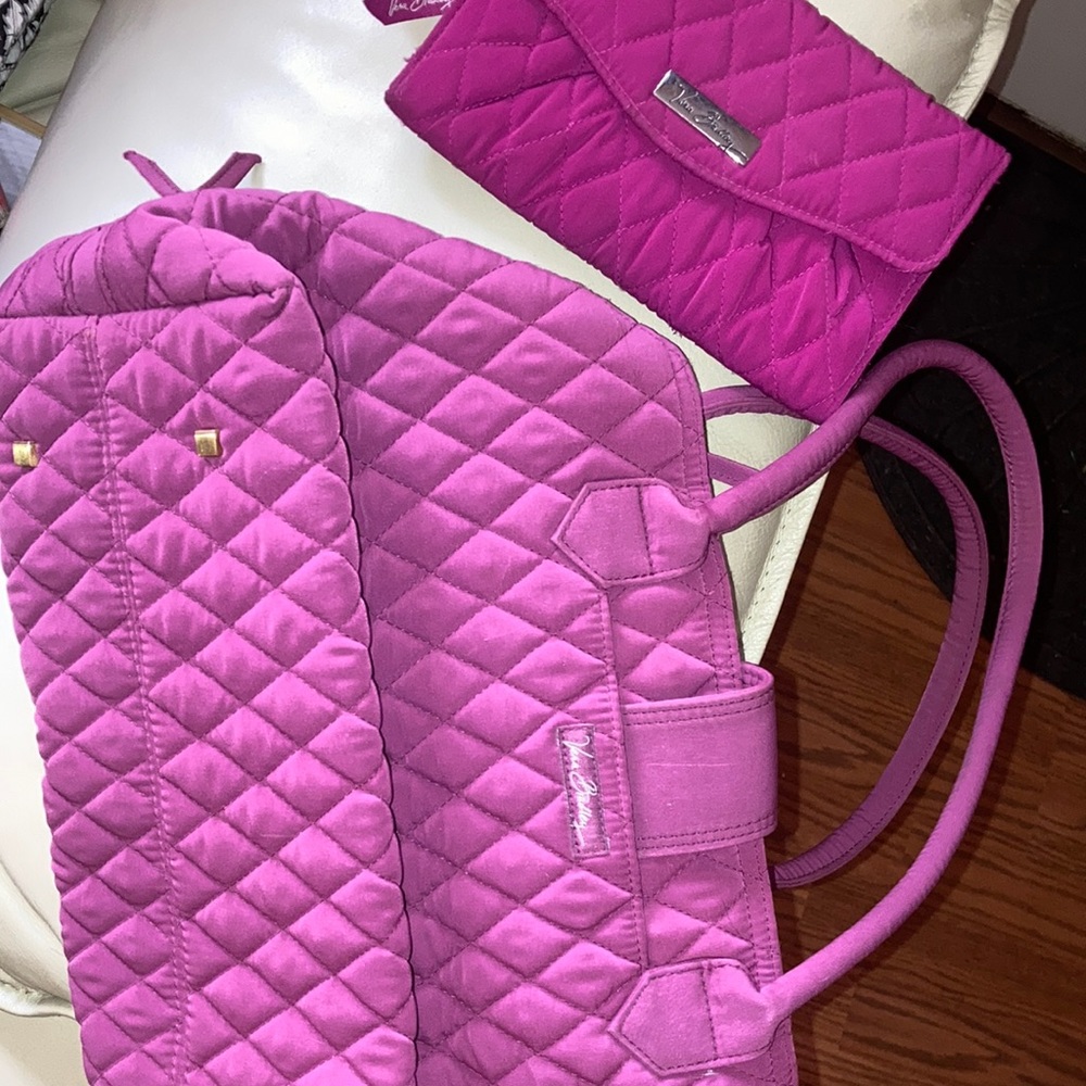 Like new Vera Bradley purse and wallet